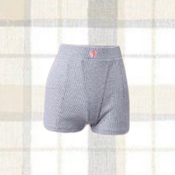 Cute n Cozy Ribbed Boy short w/ Pink bow ๐๐ช - Picture 2 of 3